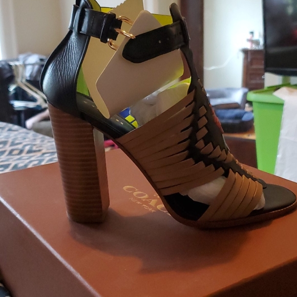 COACH Sandals - Picture 5 of 5